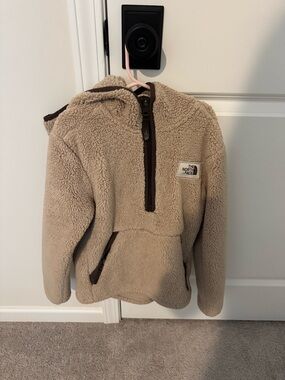 The North Face Kids Tan Sherpa Puffer Hoodie with Brown Trim Boys Small (7/8)